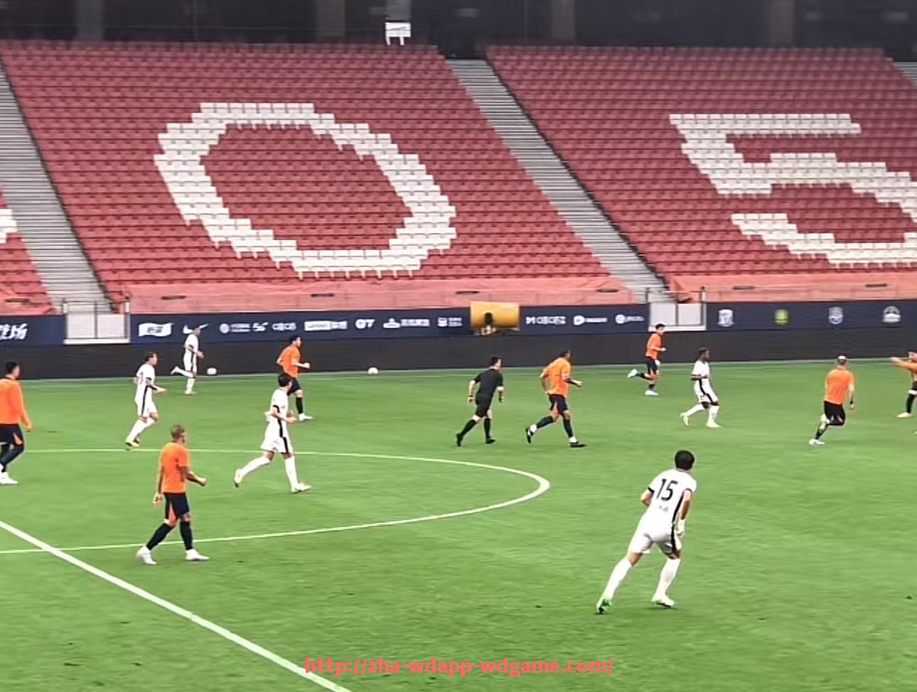 问鼎娱乐官网-英超直播西甲直播赛事对比：收视率与受欢迎程度的变化趋势